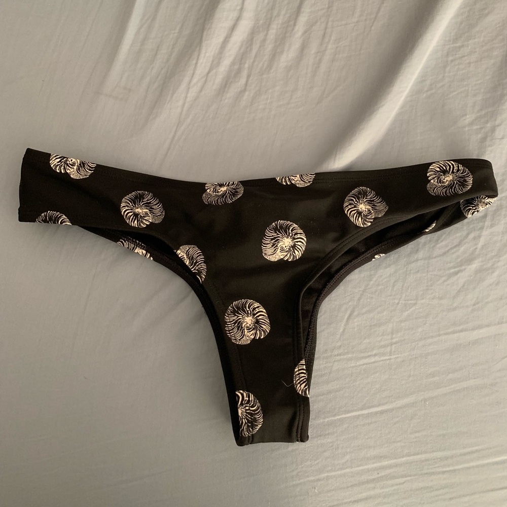 Roxy cheeky bikini bottoms